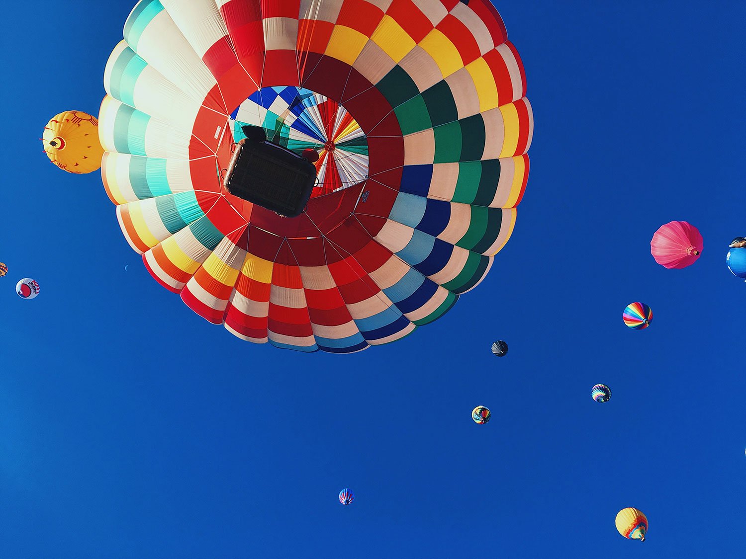 Top Hot Air Balloon Rides in Saudi Arabia