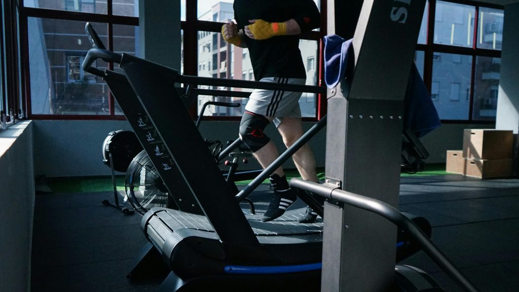 Indoor Workout Tips for Hot Weather in Saudi Arabia