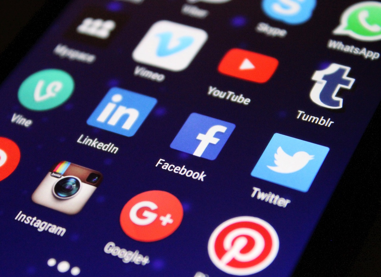 How Social Media is shaping the Lives of Teenagers in Saudi Arabia